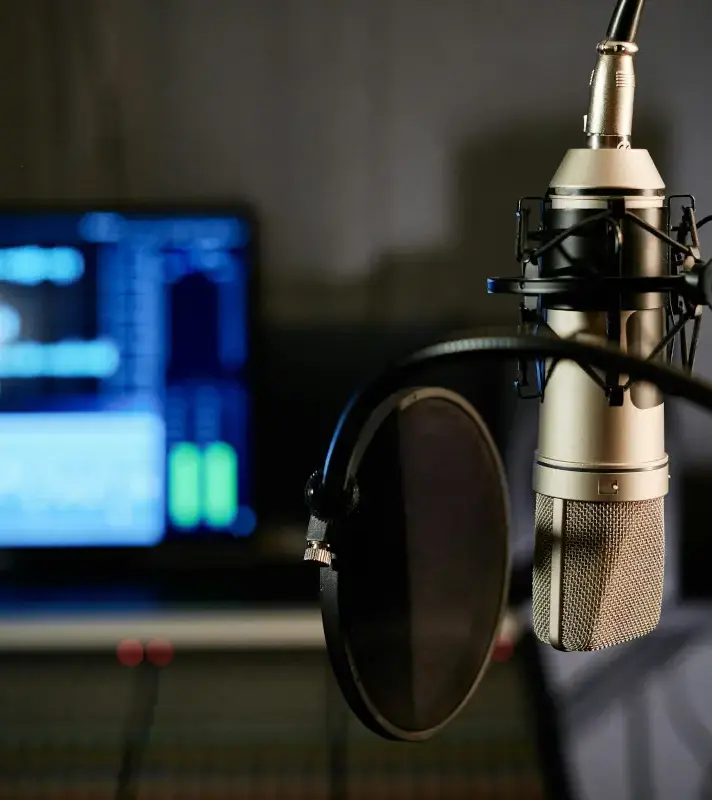 Streaming alt 712x800